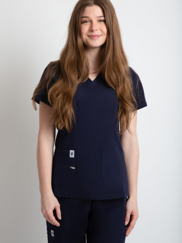 Marvelous 3 pockets V neck top